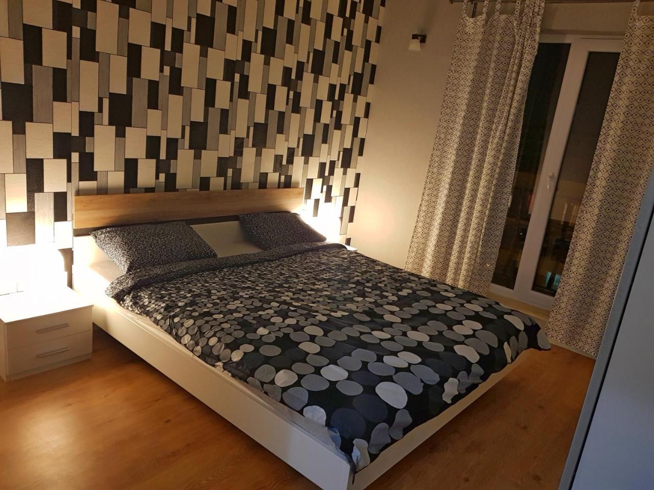 Modern Apartment With Pool In North Bucharest Cretuleasca Εξωτερικό φωτογραφία