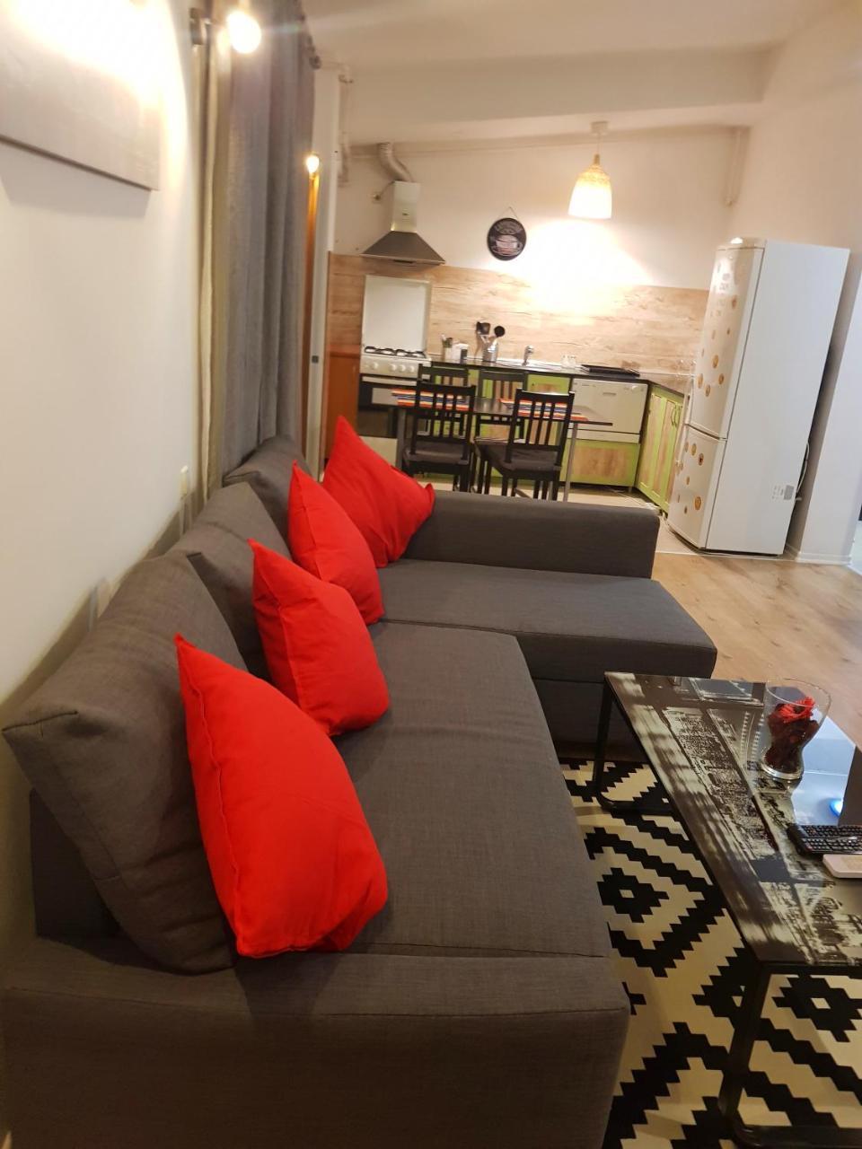 Modern Apartment With Pool In North Bucharest Cretuleasca Εξωτερικό φωτογραφία
